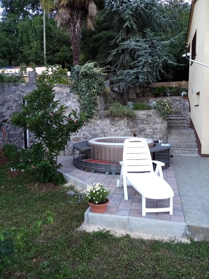 Apartman Lori Lovran Exterior foto